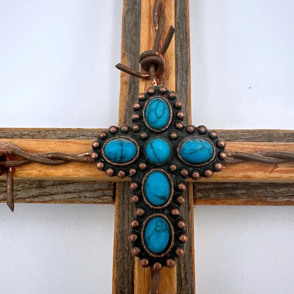 Rustic Wood‎ Cross w/ Turquoise Accent Barbed Wire Detail Hanging Wall Decor 12